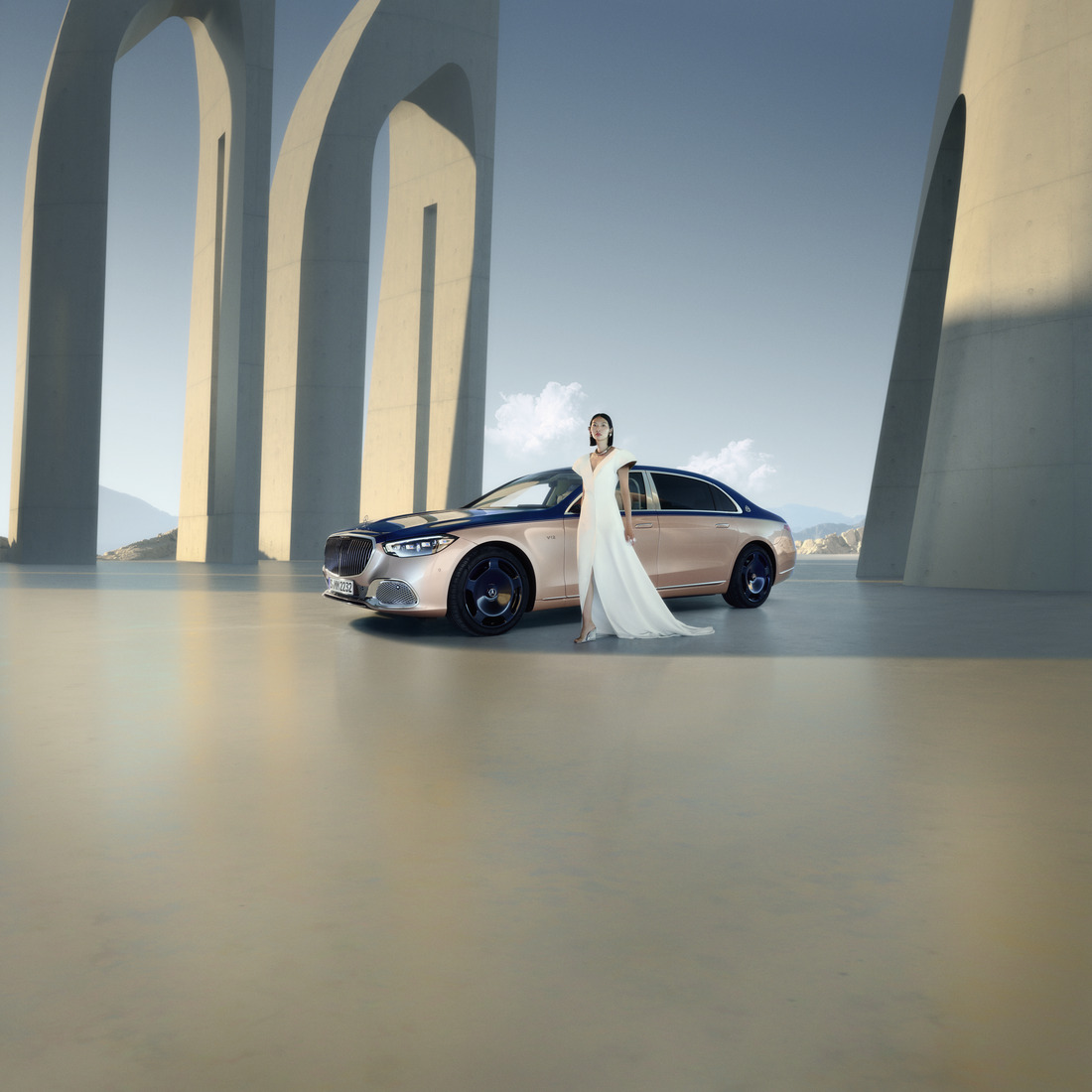 Mercedes-Maybach Clase S Mercedes-Maybach Haute Voiture en color rosado brillante.