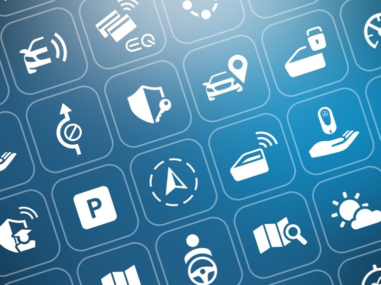 Aquí se pueden ver los iconos de los diversos extras digitales de Mercedes-Benz.