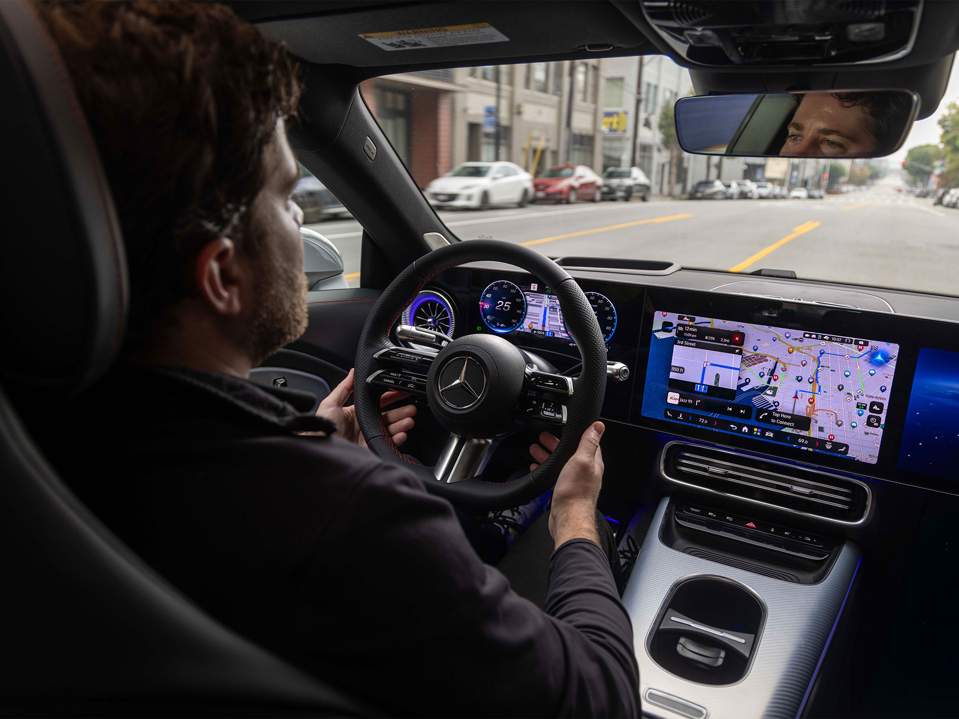 MB.DRIVE | Conducción automatizada y Sistemas de asistencia a la conducción | Mercedes-Benz Puesto de conducción de un Mercedes-Benz.