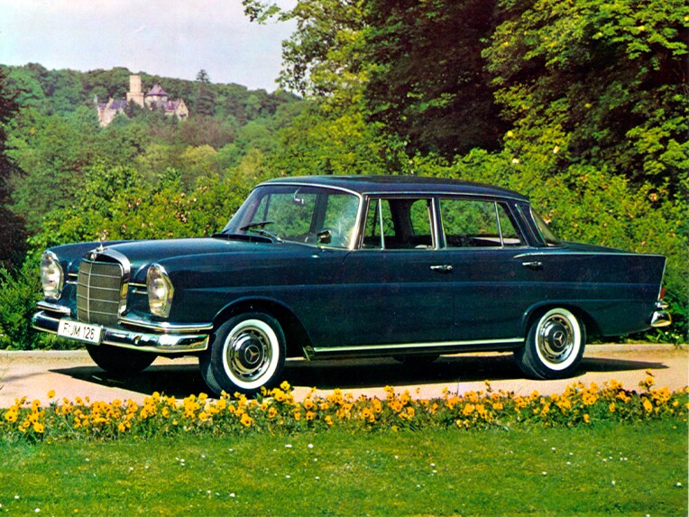 Mercedes-Benz "Fintail" (W 111) de 1959.