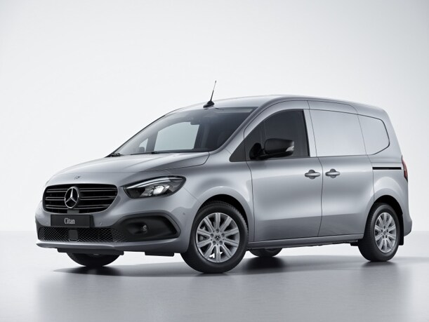 Vista frontal de la Mercedes-Benz Citan Furgón.