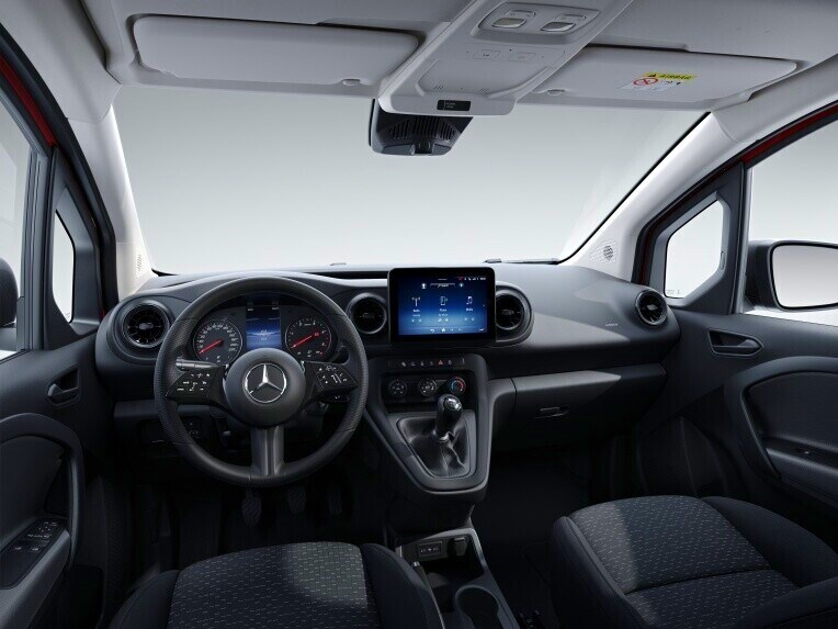 La Mercedes-Benz Citan Furgón con la línea de equipamiento BASE.
