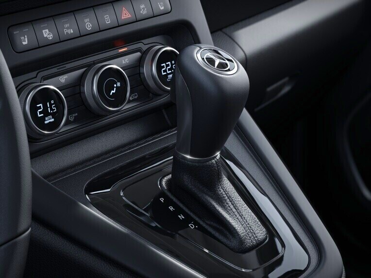 La palanca selectora del cambio automático de 7 marchas en la Mercedes-Benz Citan Tourer.