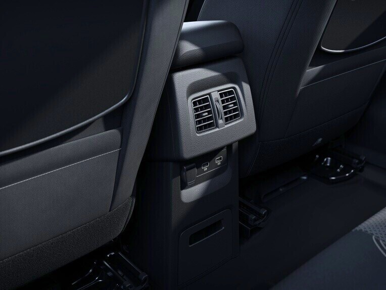 El canal de aire caliente para el compartimento de pasajeros de la Mercedes-Benz Citan Tourer.
