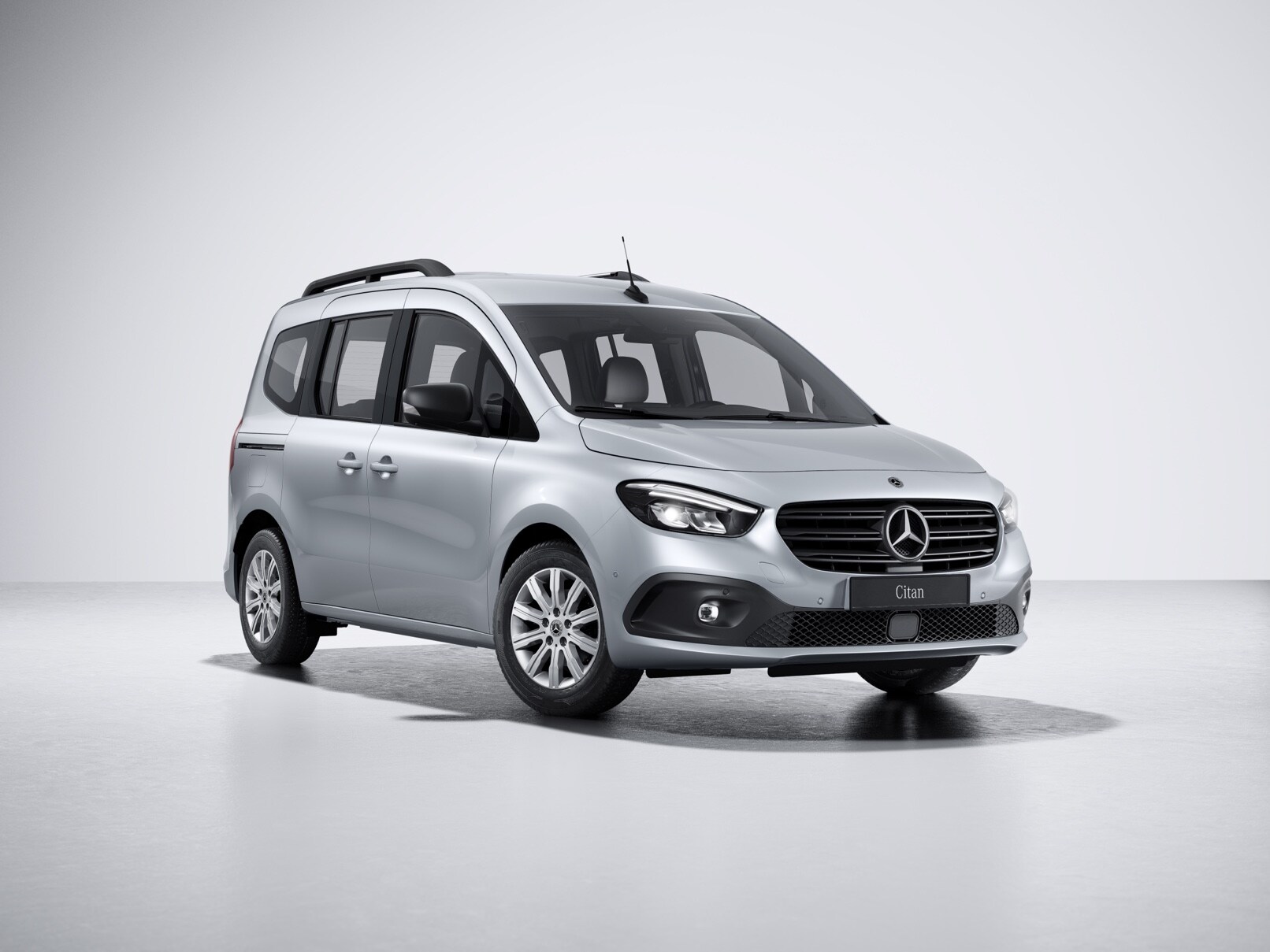 Mercedes-Benz Citan Tourer en gris claro