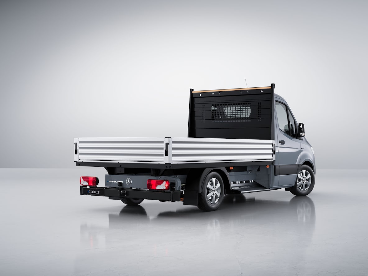 La eSprinter Chasis Mercedes-Benz como vehículo con caja abierta.