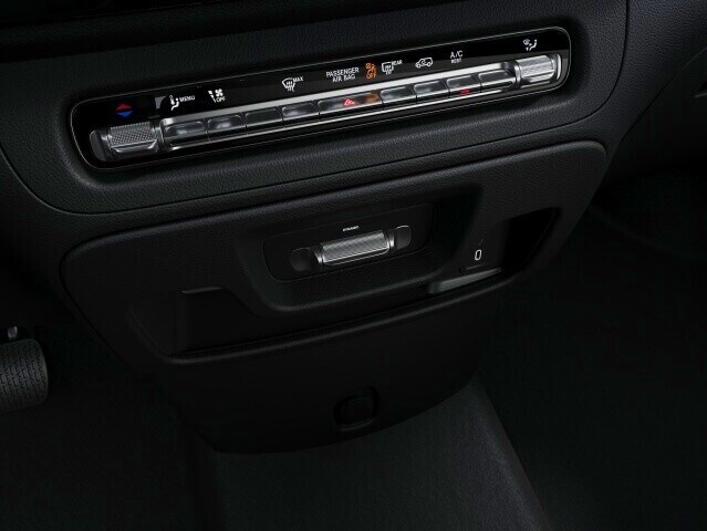 El sistema de aire acondicionado TEMPMATIC de control semiautomático para Mercedes-Benz Vito.
