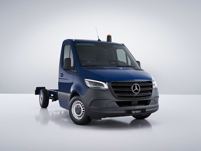 La Mercedes-Benz Sprinter Chasis con especificación reforzada para tramos de firme irregular.