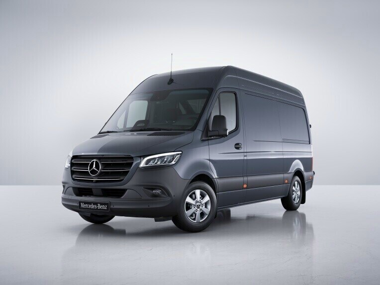 La Mercedes-Benz Sprinter Furgón con la línea de equipamiento SELECT.