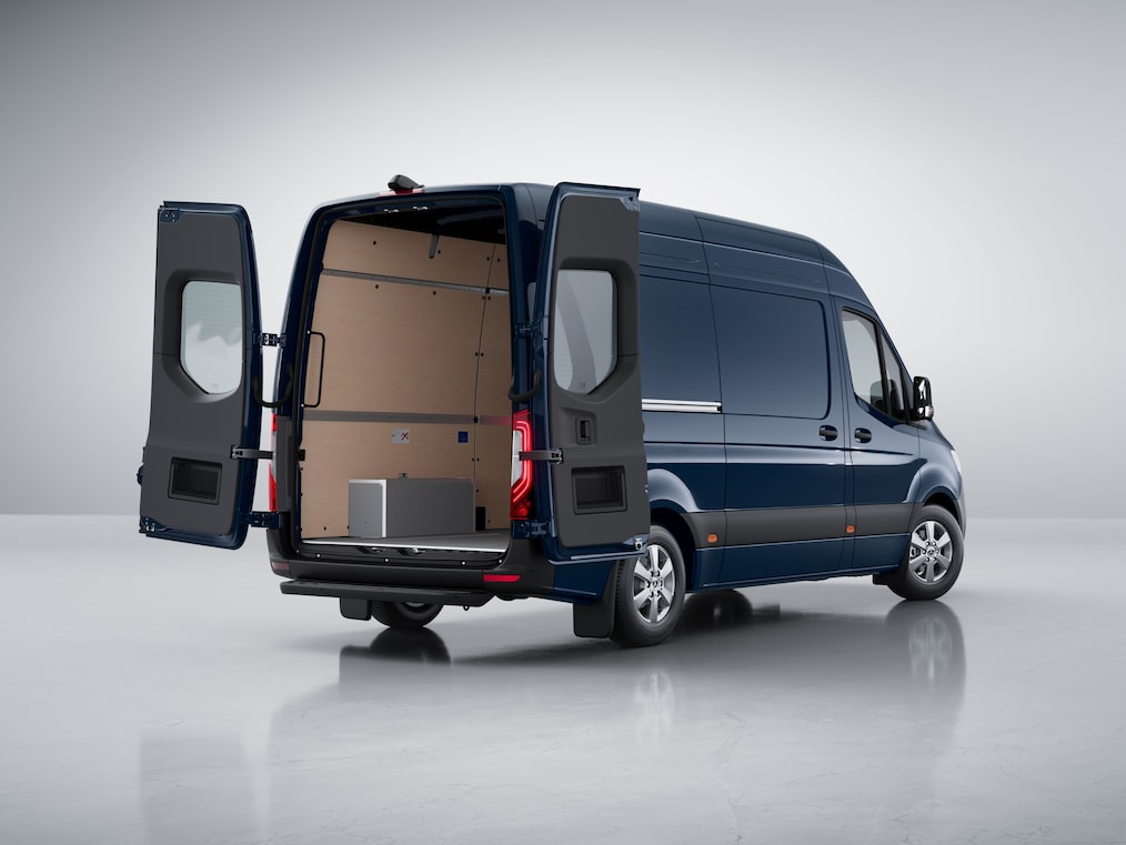 La línea de equipamiento SELECT del Mercedes-Benz Sprinter Furgón.