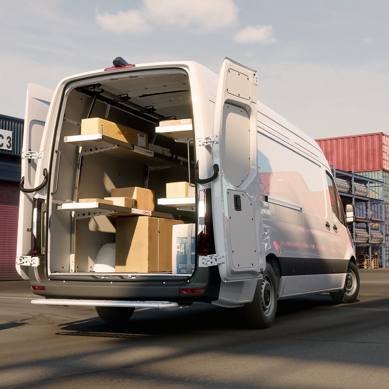 Mercedes‑Benz Sprinter con sistema de estanterías y de carga organizados