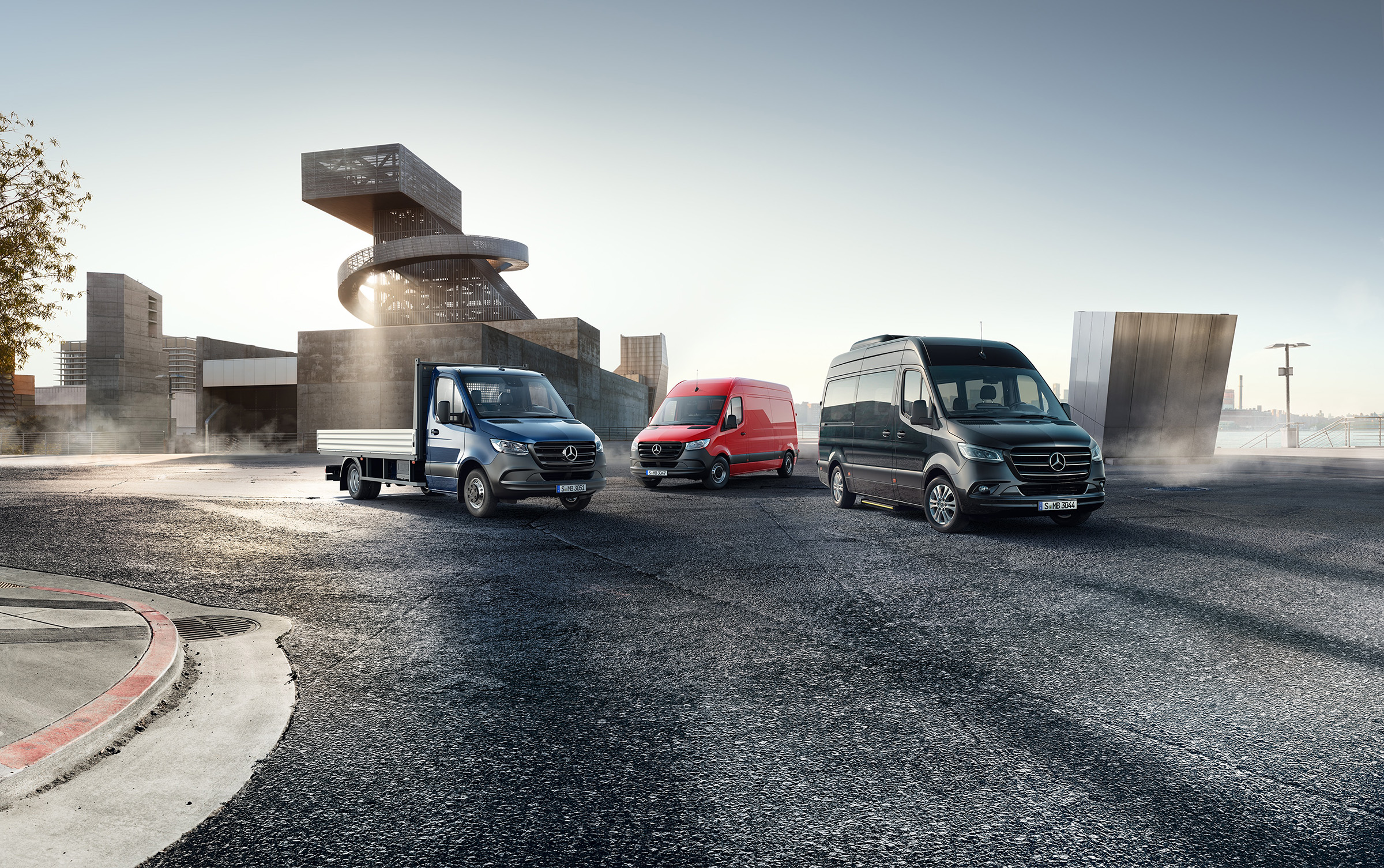 Gama Sprinter | Todos los modelos Sprinter | Furgonetas Mercedes-Benz Gama de furgonetas Mercedes-Benz Sprinter en un entorno urbano futurista