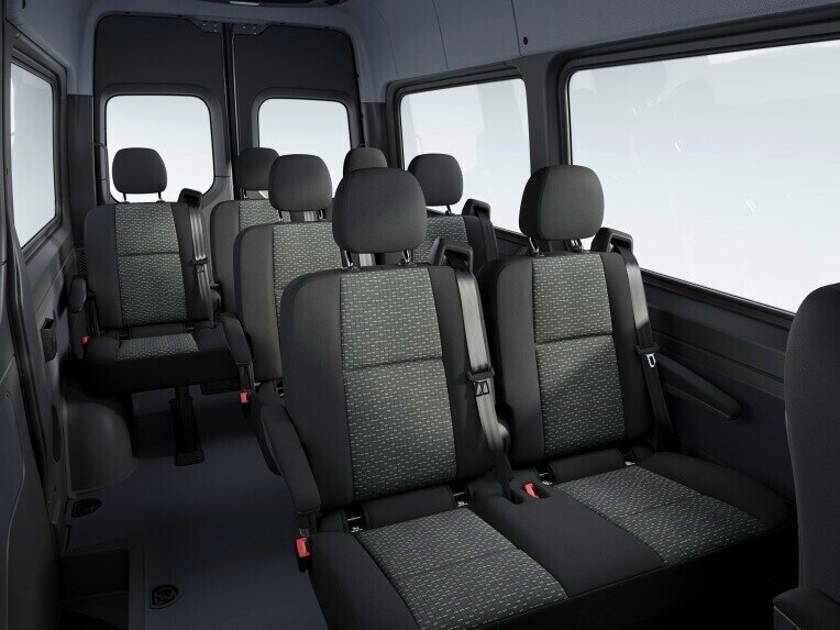 El habitáculo del Mercedes-Benz Sprinter Tourer de 7 plazas.