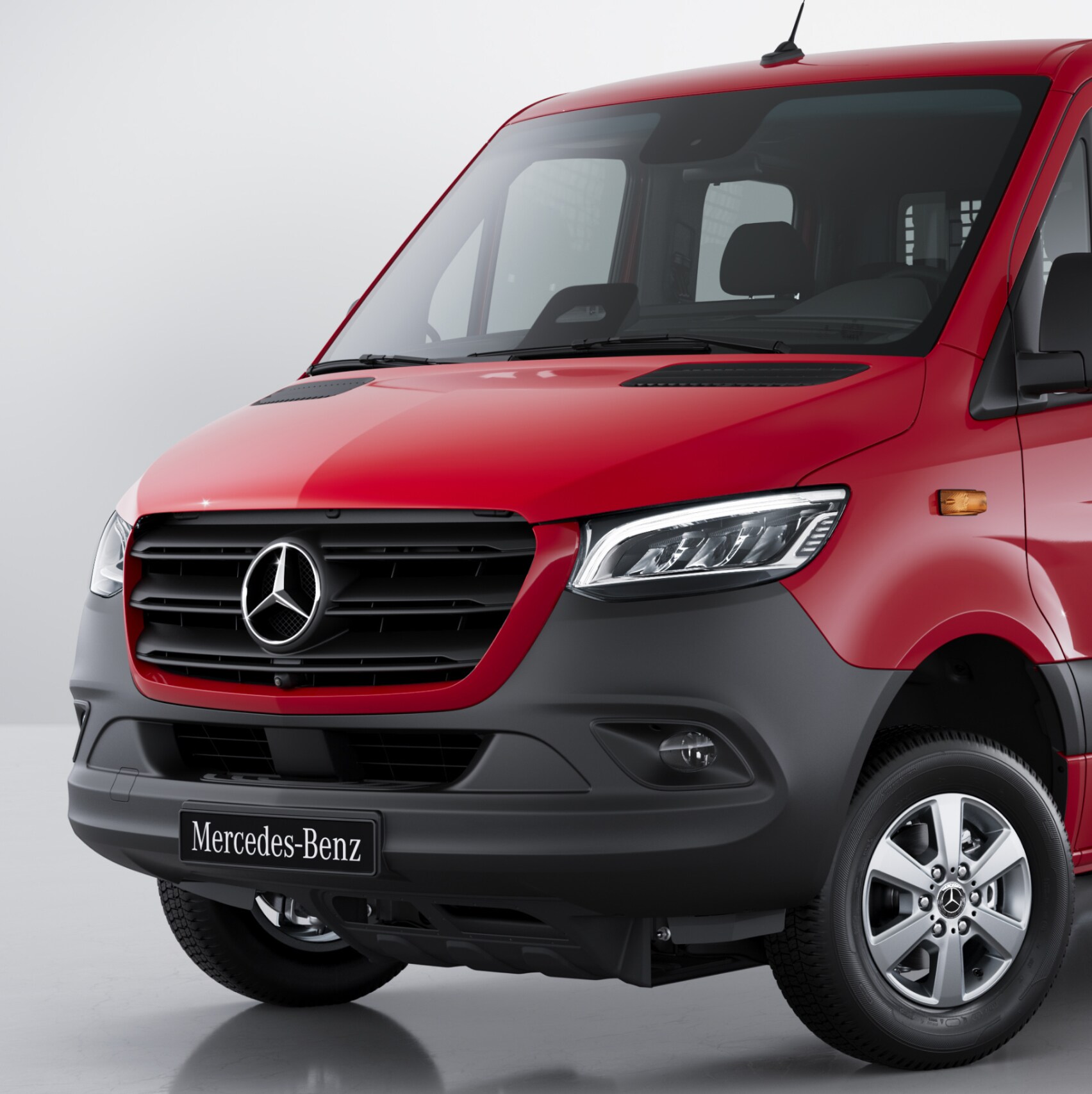 Mercedes-Benz Sprinter con caja abierta.