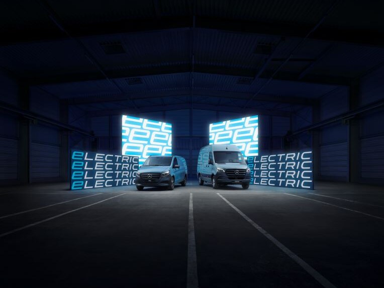 Los vehículos eléctricos de Mercedes-Benz en la carretera.