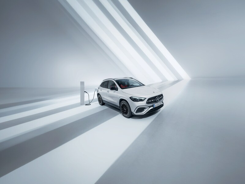 Visual lateral del GLA Híbrido Enchufable de Mercedes-Benz