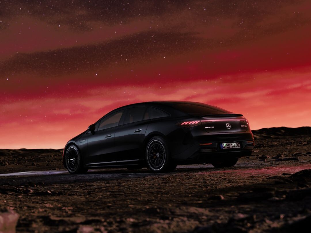 La imagen muestra el Mercedes-AMG EQS Berlina 