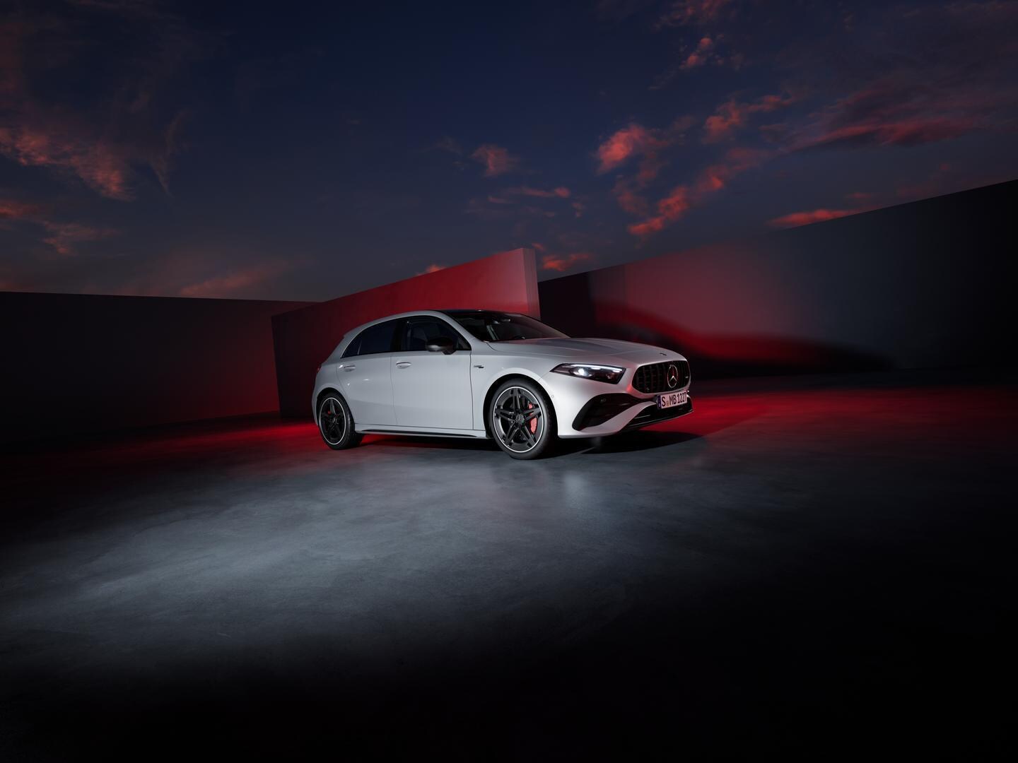 Visual lateral del Clase A de Mercedes-AMG