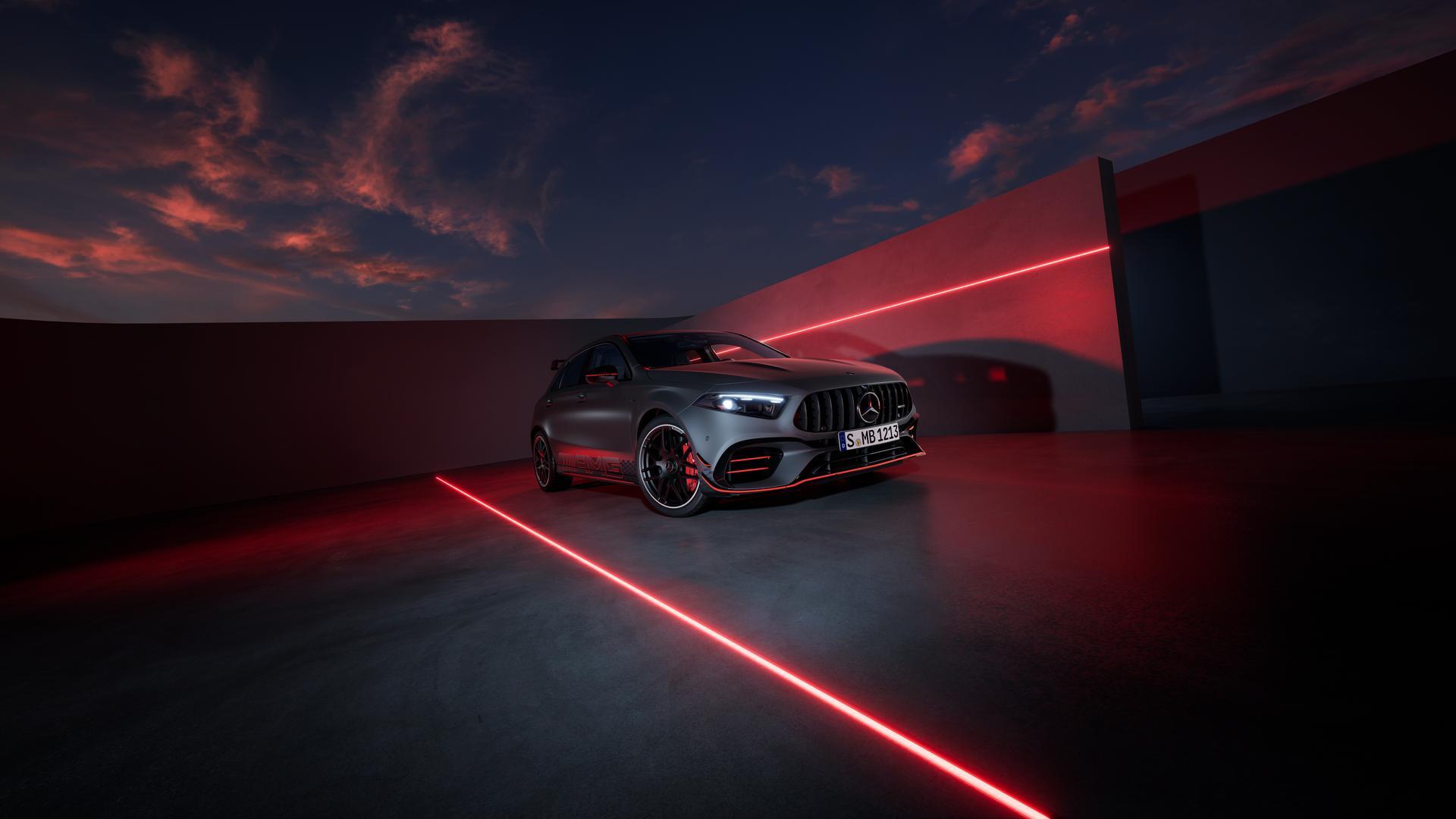 Oferta | Mercedes-AMG A 45 S | Mercedes-AMG Visual lateral del Clase A de Mercedes-AMG