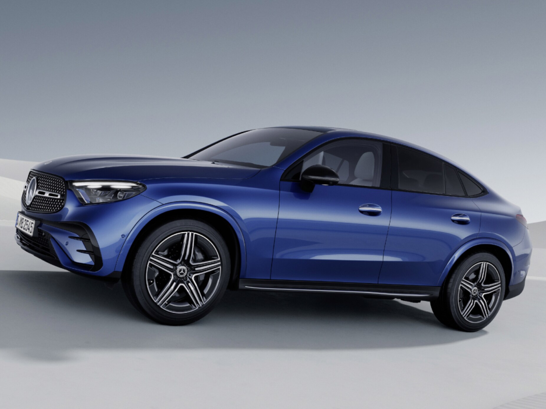 VIsual lateral de un GLC Coupé de Mercedes-Benz