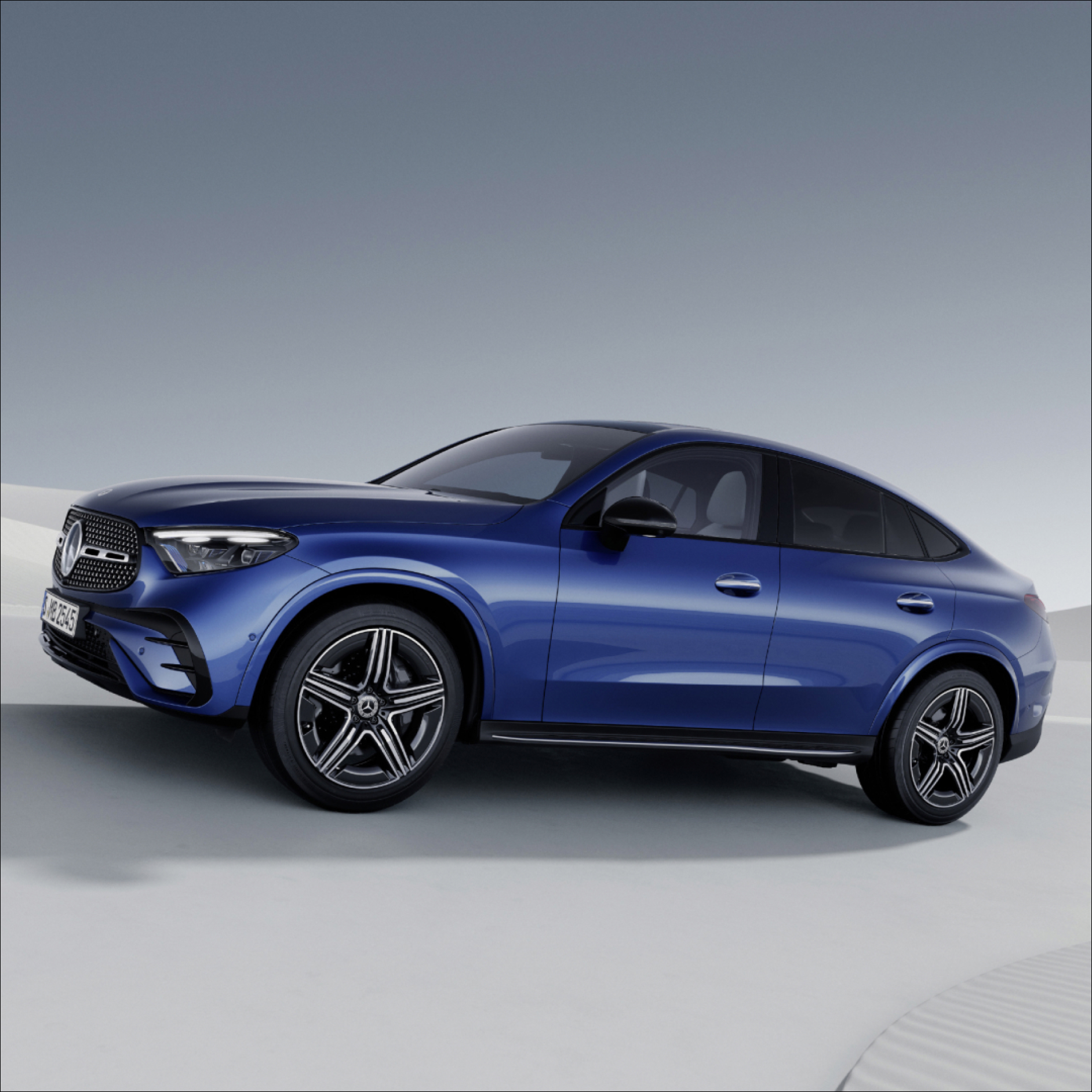 GLC Coupé | Mercedes-AMG VIsual lateral de un GLC Coupé de Mercedes-Benz