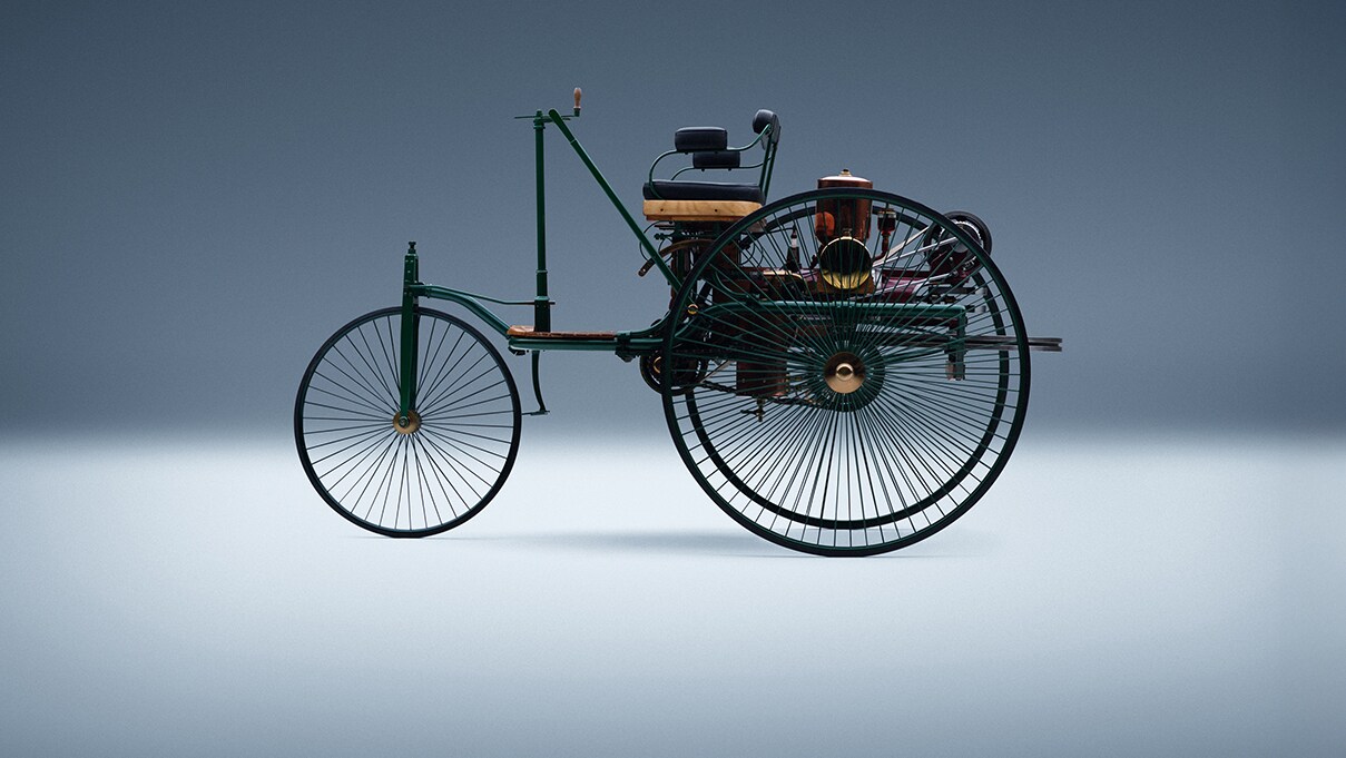 La Patent-Motorwagen con un fondo azul