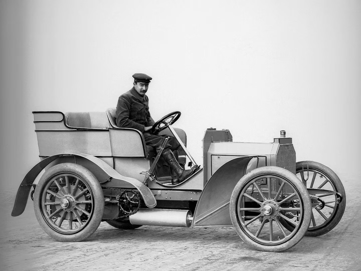 Mercedes-Benz Simplex | Mercedes-Benz Visual del Mercedes-Benz Simplex en blanco y negro